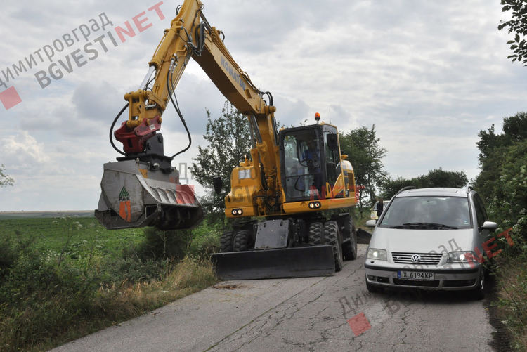 С багер за над половин милион Община Димитровград ще се бори с наводненията