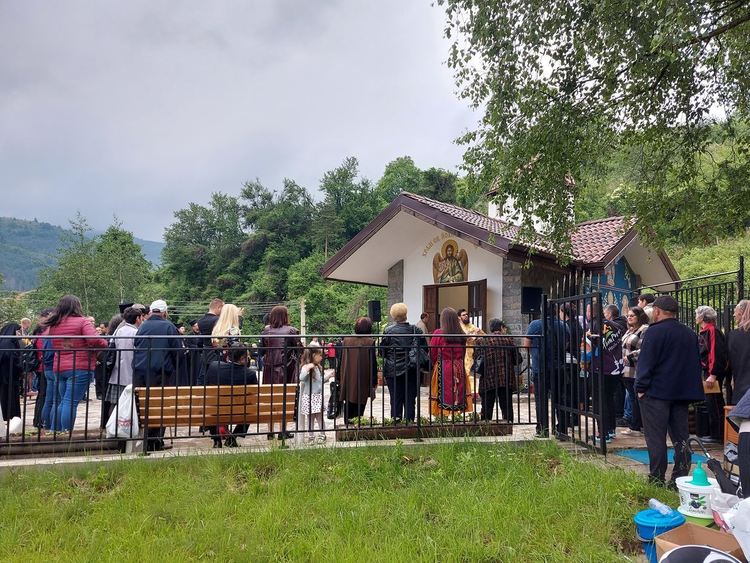 Митрополит Николай освети църква в Брезе за 300 души, чакали я 17 години