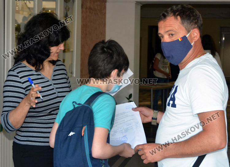 77 седмокласници не се явиха на външното оценяване по БЕЛ в Хасковско