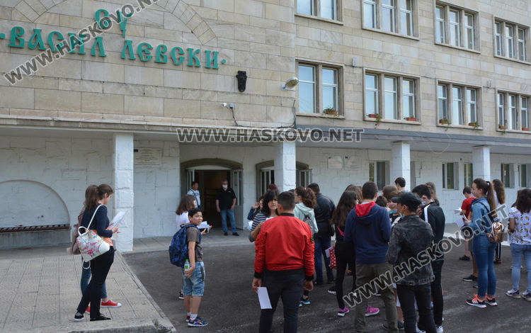 77 седмокласници не се явиха на външното оценяване по БЕЛ в Хасковско
