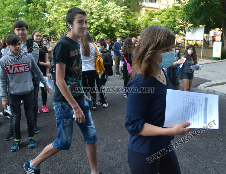 77 седмокласници не се явиха на външното оценяване по БЕЛ в Хасковско