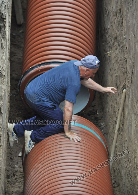 Прокараха 600 метра от канализацията в &bdquo;Болярово&ldquo;