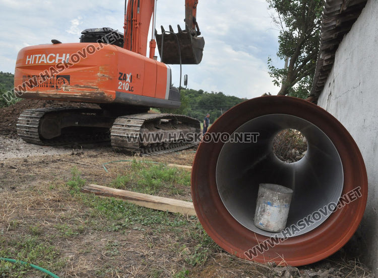 Прокараха 600 метра от канализацията в &bdquo;Болярово&ldquo;