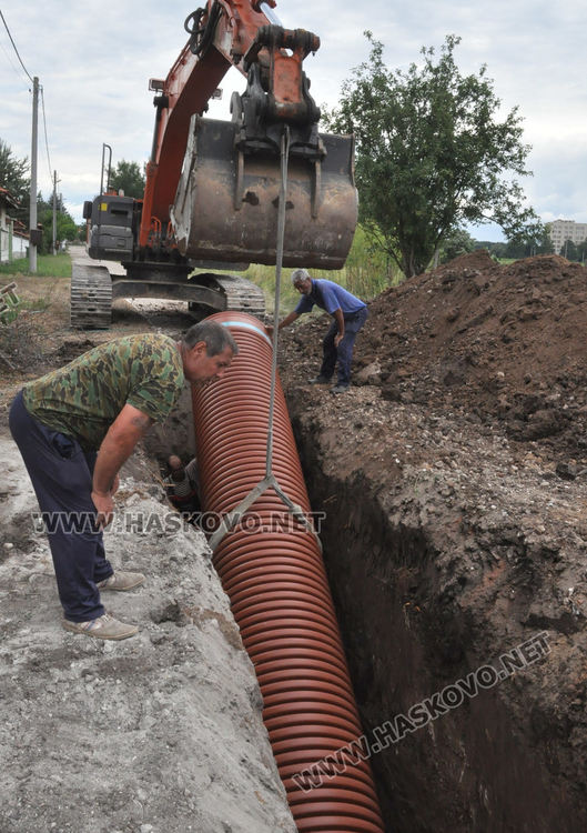 Прокараха 600 метра от канализацията в &bdquo;Болярово&ldquo;