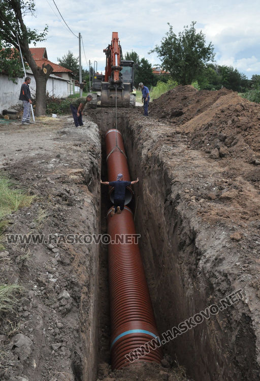 Прокараха 600 метра от канализацията в &bdquo;Болярово&ldquo;