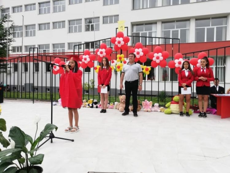 Славейковци от 4 до 6 клас завършиха учебната година 