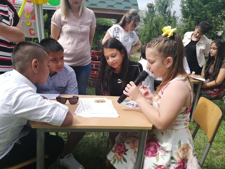 Тържествено завършване на учебната година в Конуш 