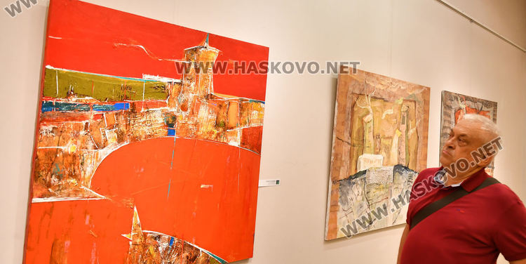 Откриха изложба с творби на Неделчо Кучков и Надежда Стойнева