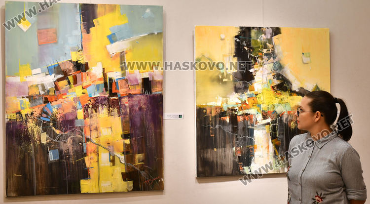 Откриха изложба с творби на Неделчо Кучков и Надежда Стойнева