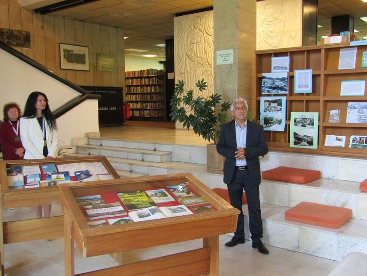 Архитектурното богатство на Смолян се представя в изложба в Регионалната библиотека         