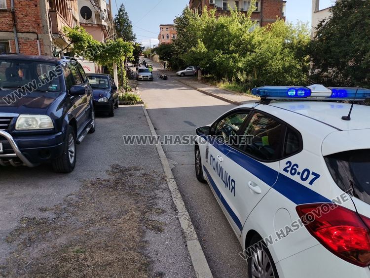 Моторист пострада при удар в паркирано Ауди