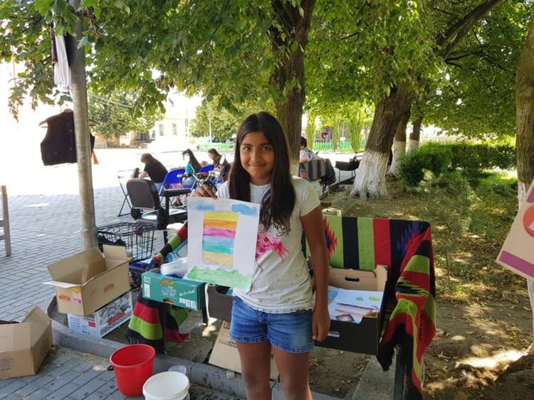 Деца рисуваха "Чергата на баба"