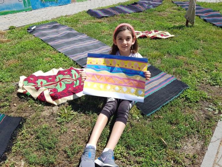 Деца рисуваха "Чергата на баба"