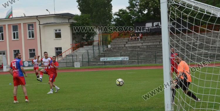 „Хасково“ рестартира сезона с 8:3 срещу „Хеброс“