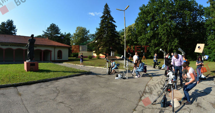Лятото дойде със слънчево затъмнение, наблюдаваха го и в Димитровград