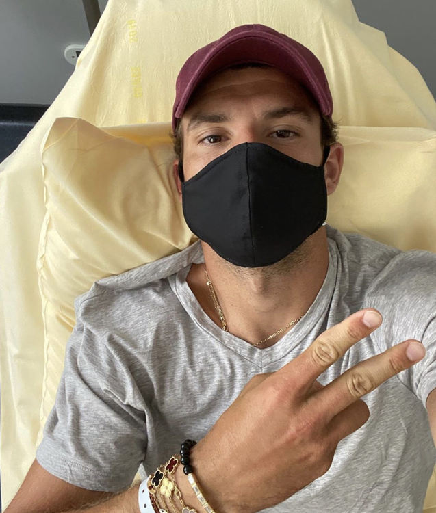 Григор Димитров обяви, че е дал  положителна проба за коронавирус