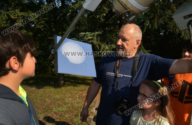 Красивата гледка на частично слънчево затъмнение заснеха в Планетриума „Джордано Бруно“
