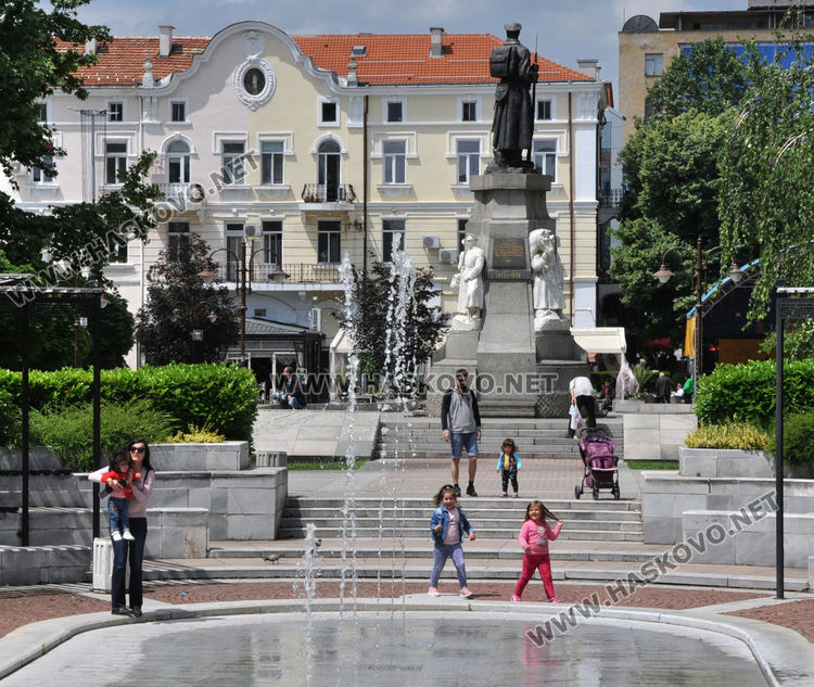 Слънце и облаци се редуват в понеделник