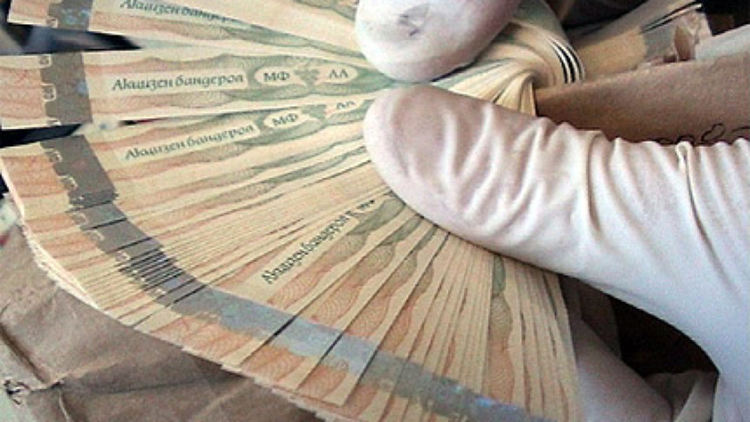 Полицейски проверки в търговски обекти в Смолян откриха цигари и алкохол с изтекли бандероли