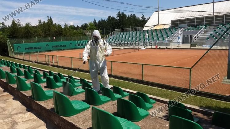 Пълна дезинфекция на тенис кортовете на “Кенана”