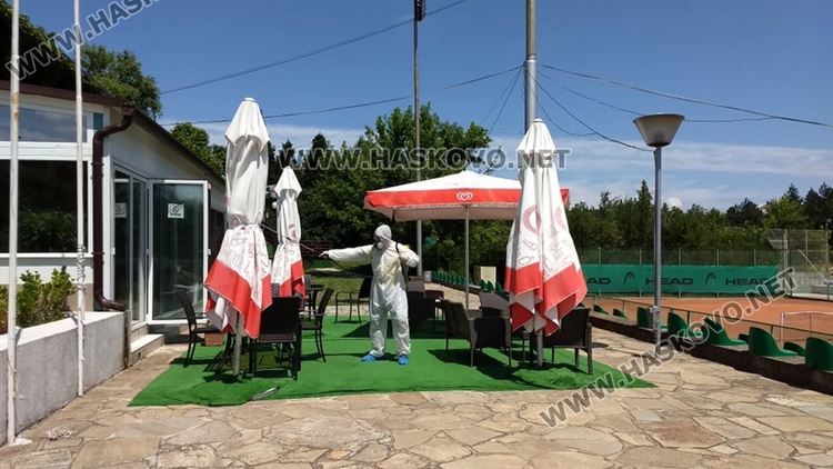 Пълна дезинфекция на тенис кортовете на “Кенана”