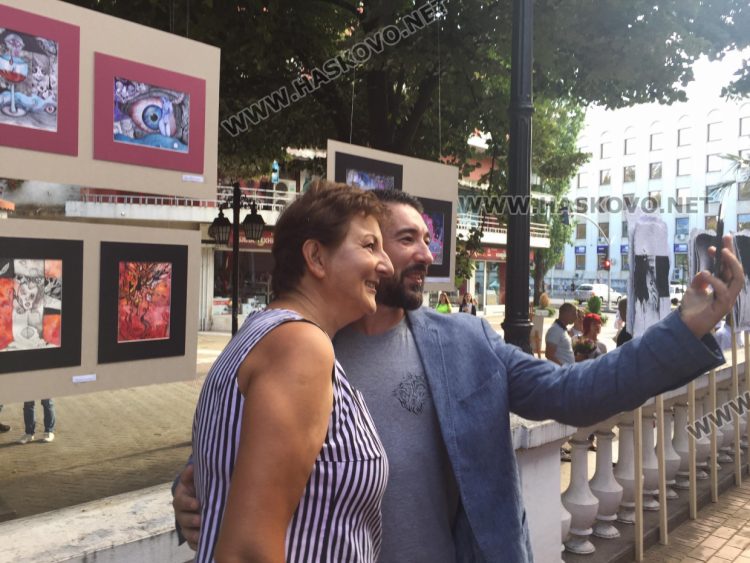 Цветни и черно-бели мисли от чисто бели души  