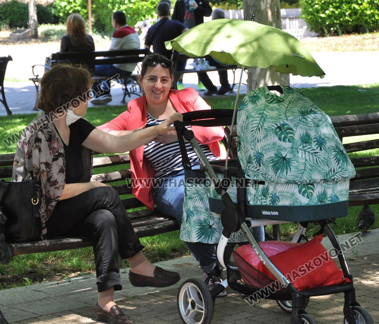 Слънце, облаци и дъжд във вторник