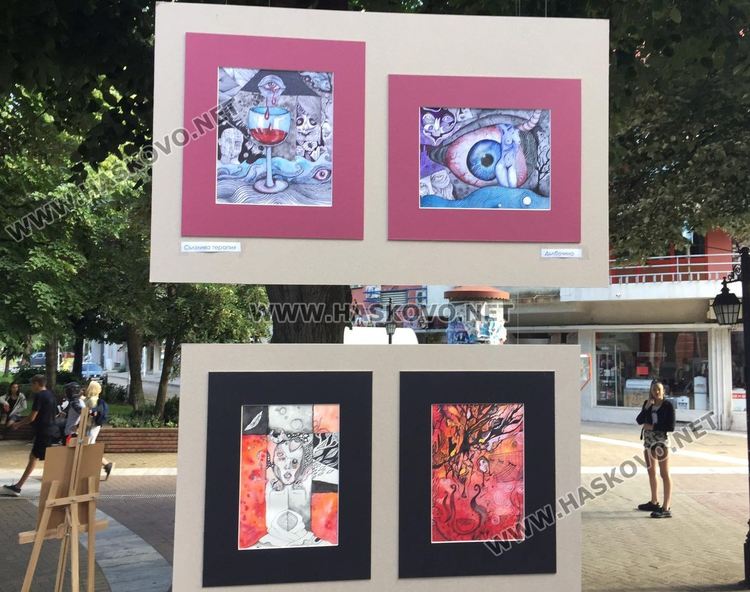 Цветни и черно-бели мисли от чисто бели души  