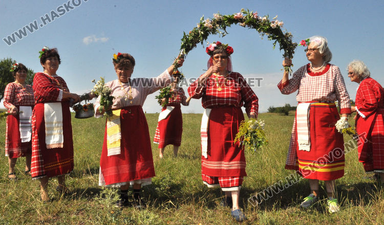 Всяка тревичка е полезна, всяка разходка е здраве, казват в с. Крум