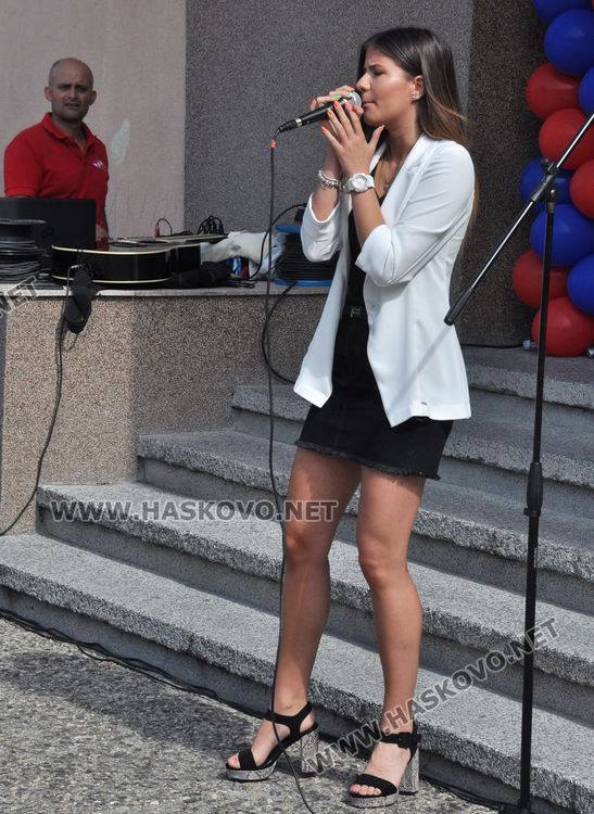 С много отличия и постижения завършва випуск 2020 на Математическата гимназия