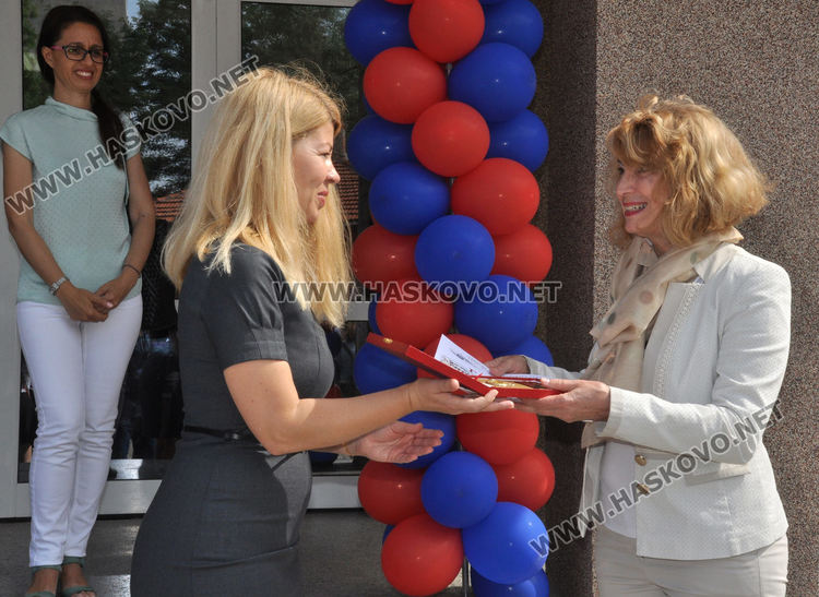 С много отличия и постижения завършва випуск 2020 на Математическата гимназия