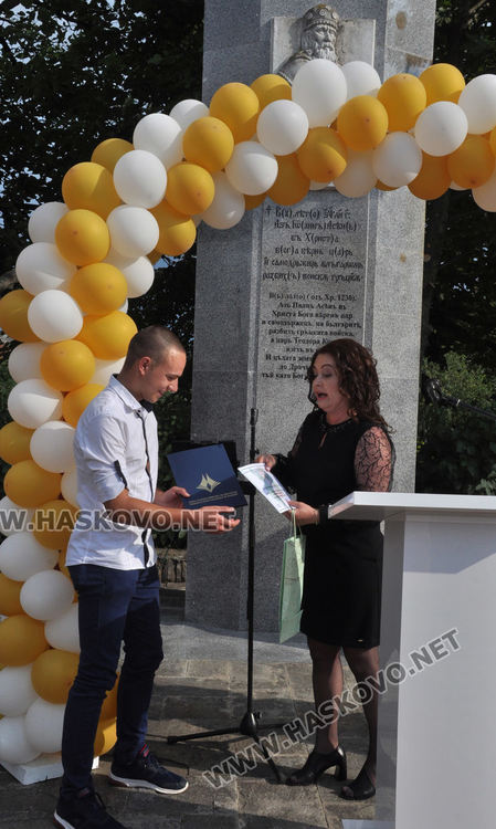 102-ма абитуриенти изпрати Царската гимназия във випуск 2020