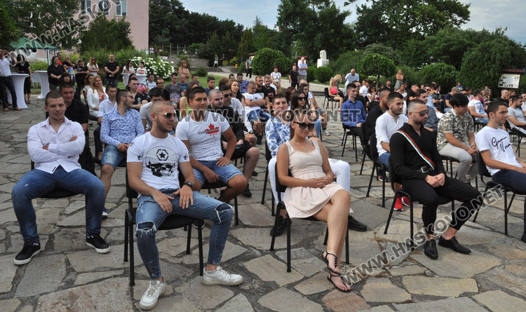 102-ма абитуриенти изпрати Царската гимназия във випуск 2020