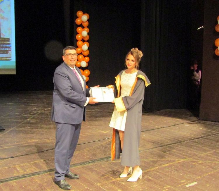 40 млади специалисти се дипломираха в 60-тата юбилейна година на ПГИ „Карл Маркс“-Смолян