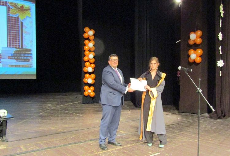 40 млади специалисти се дипломираха в 60-тата юбилейна година на ПГИ „Карл Маркс“-Смолян