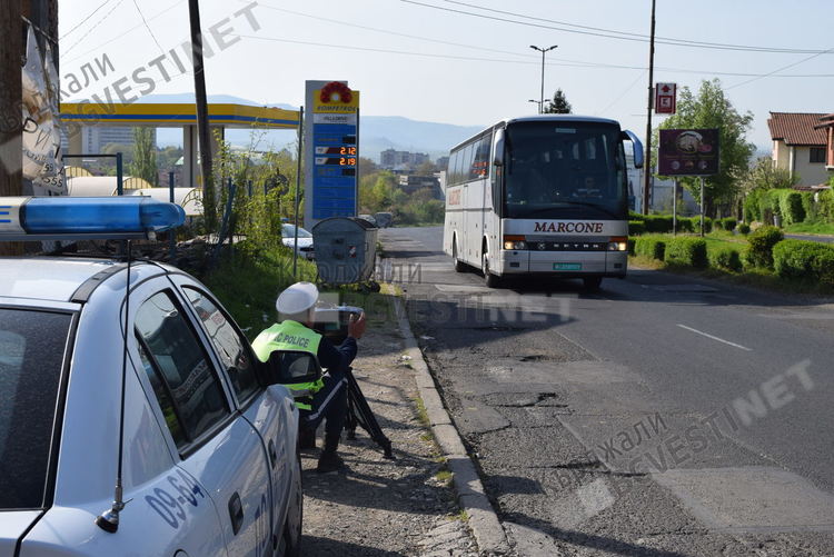 Засичат с радари днес джигити по пътя за Маказа