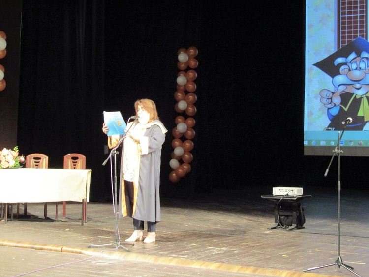 40 млади специалисти се дипломираха в 60-тата юбилейна година на ПГИ „Карл Маркс“-Смолян