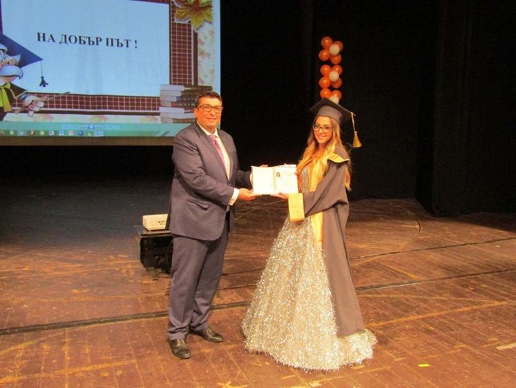 При засилени мерки изпратиха абитуриентите от "иконома"