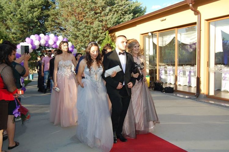 Абитуриентите на ПГСС отпразнуваха своя бал