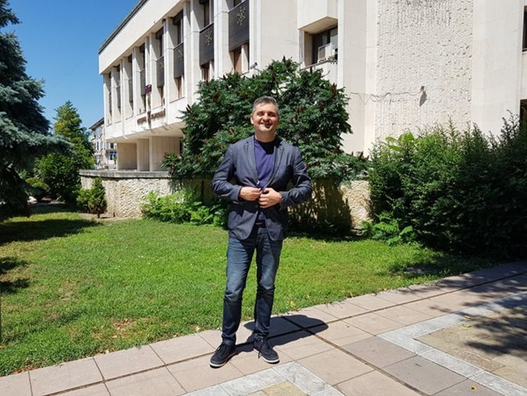 Кирил Добрев: Можем да спорим за мястото на държавата, за цената на реформите, но не и за целта