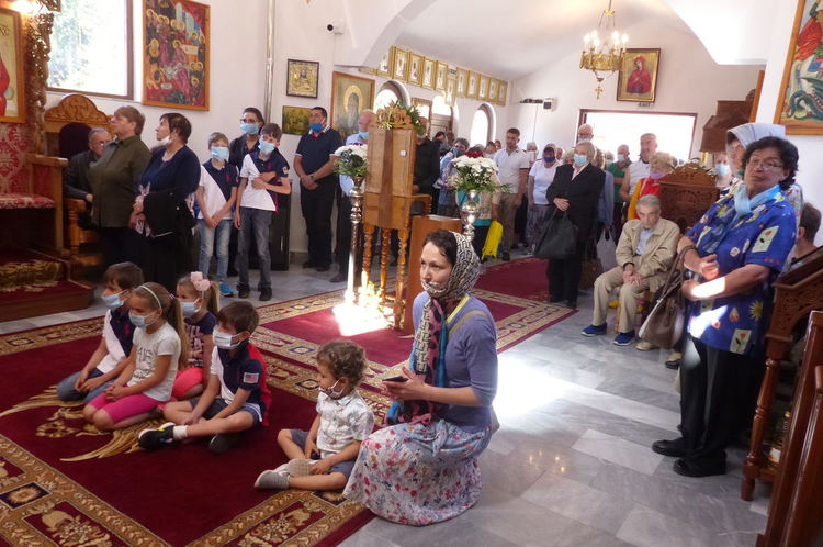 Митрополит Николай ще освети новия трети храм в манастира "Св. Пантелеймон" над Смолян