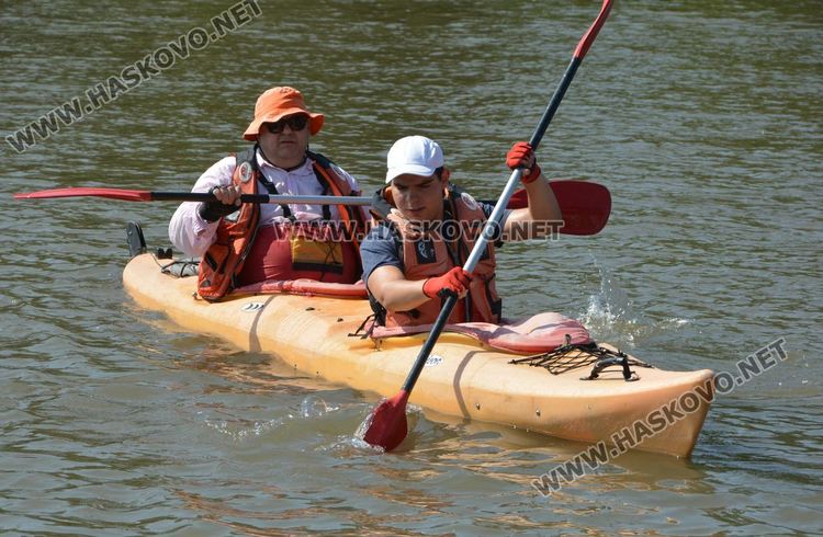 Гребци от цялата страна се впуснаха във водно приключение по р.Марица