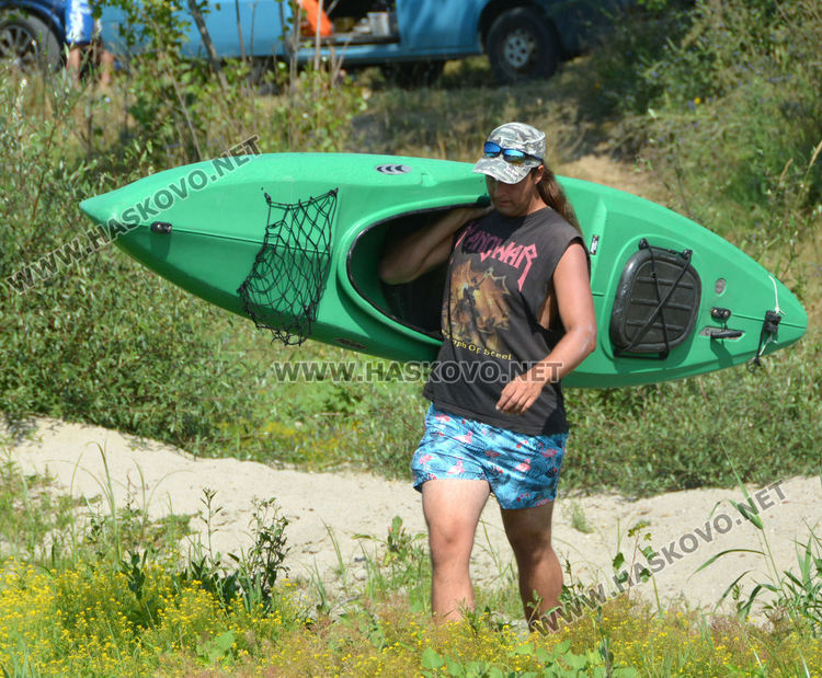 Гребци от цялата страна се впуснаха във водно приключение по р.Марица
