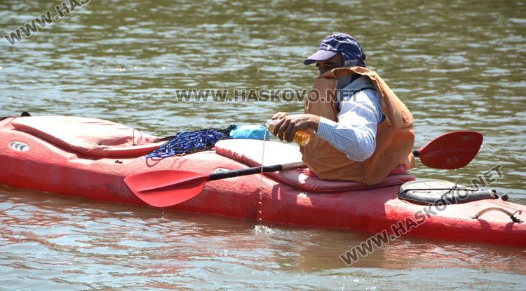 Гребци от цялата страна се впуснаха във водно приключение по р.Марица
