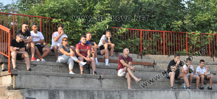 Футболистите на Хасково победиха “Гигант” с 3:1 на “Ямача”