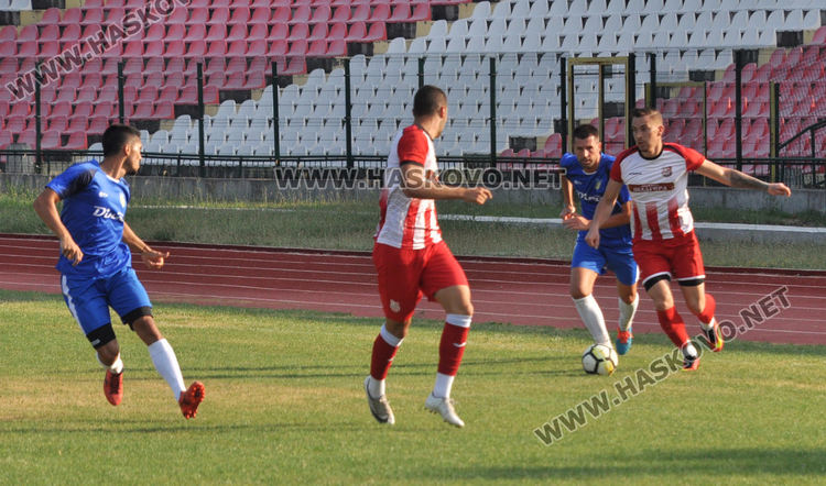 Футболистите на Хасково победиха “Гигант” с 3:1 на “Ямача”