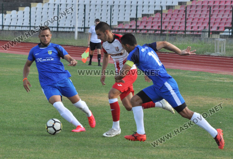 Футболистите на Хасково победиха “Гигант” с 3:1 на “Ямача”