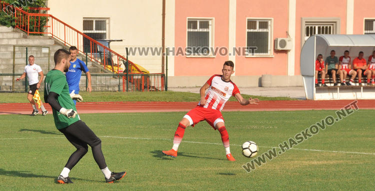 Футболистите на Хасково победиха “Гигант” с 3:1 на “Ямача”