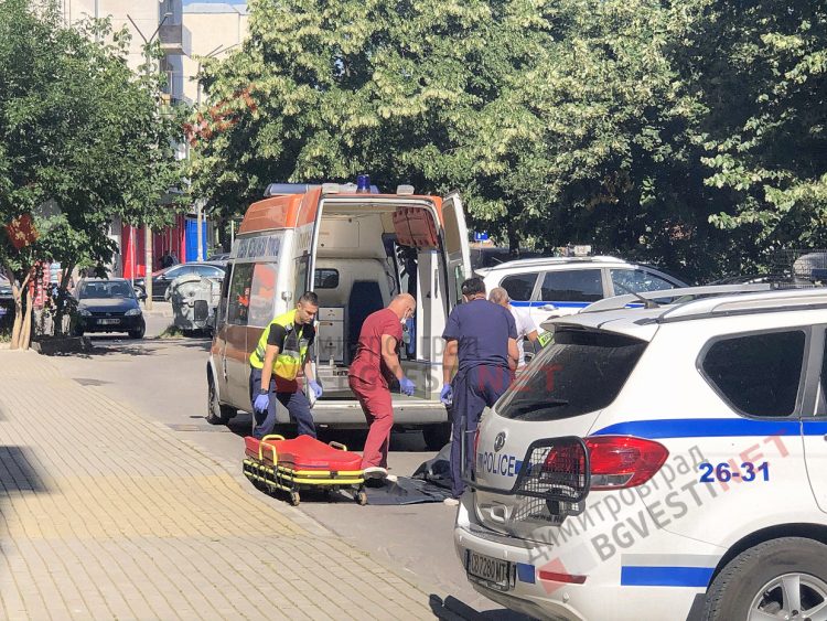 37-годишен е намерен мъртъв след падане от 7-мия етаж на блок в Димитровград
