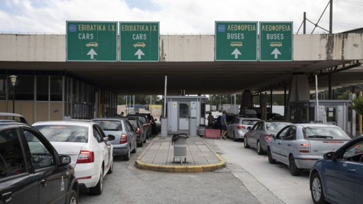 Гърция ще тества за коронавирус 3000 влизащи през Кулата дневно